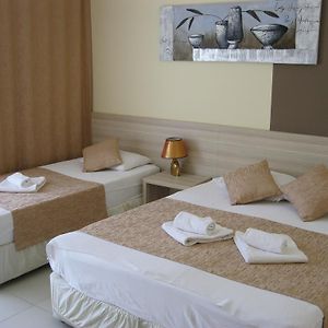 Standard Zimmer mit Kingsize-Bett
